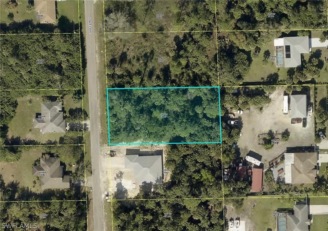 404 Cortez Ave., Lehigh Acres, FL 33972