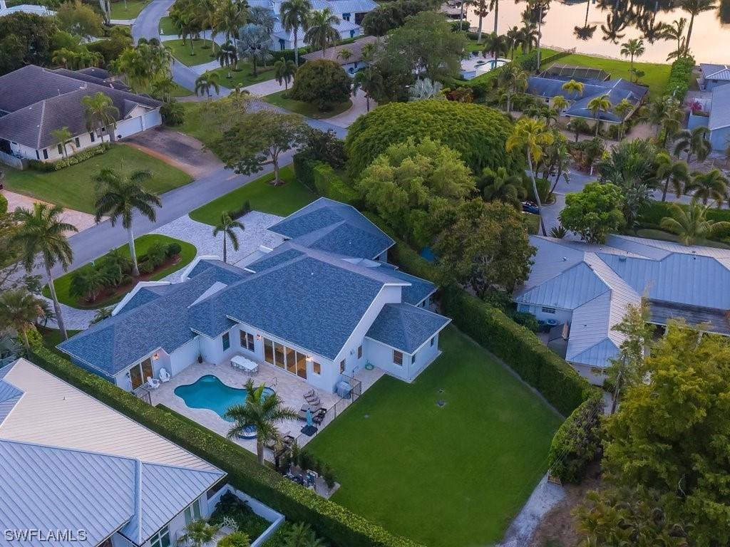 605 5th Ave., Naples, FL 34102