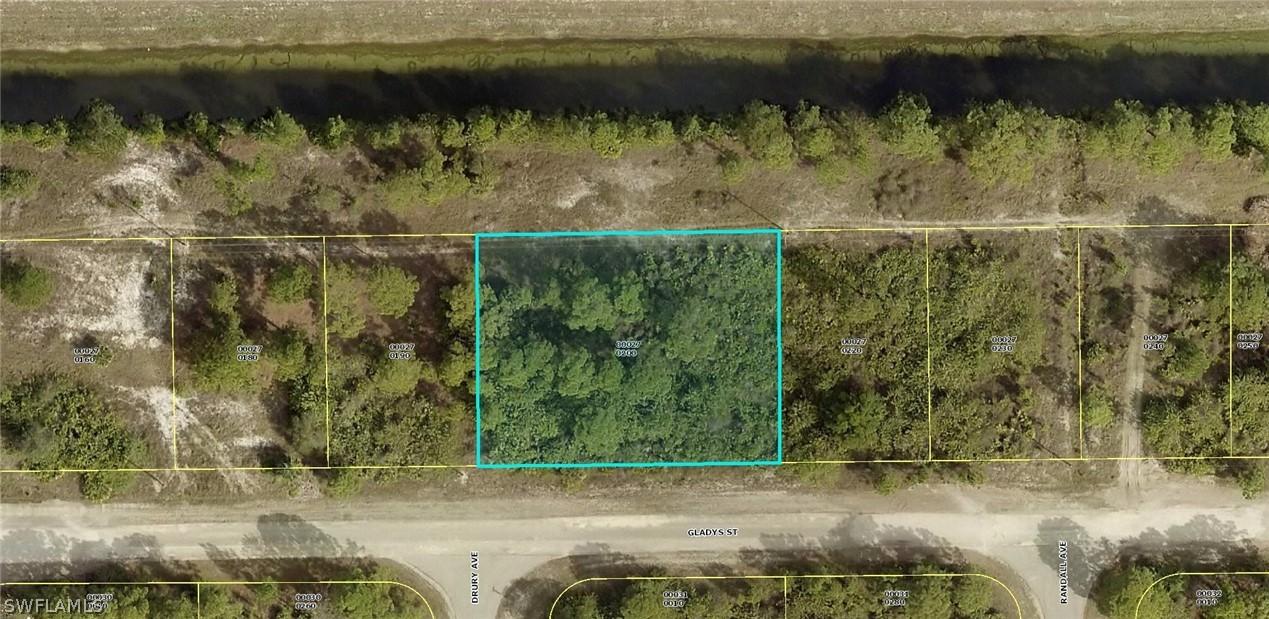 1023 Gladys St., Lehigh Acres, FL 33974