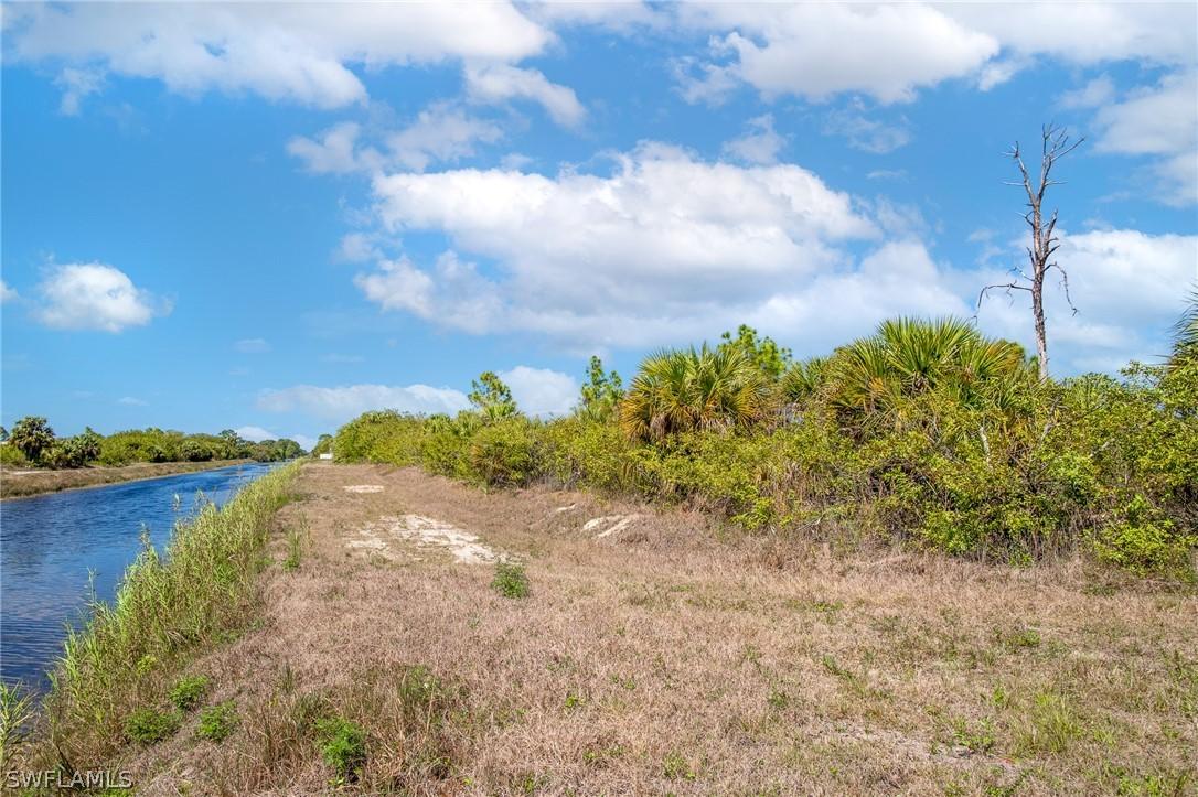 358 Labree Ave., Lehigh Acres, FL 33974