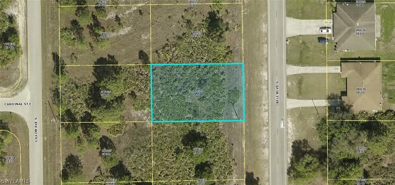390-392 Bell Blvd., Lehigh Acres, FL 33974