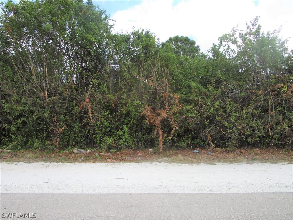 2612 8th St., Lehigh Acres, FL 33976