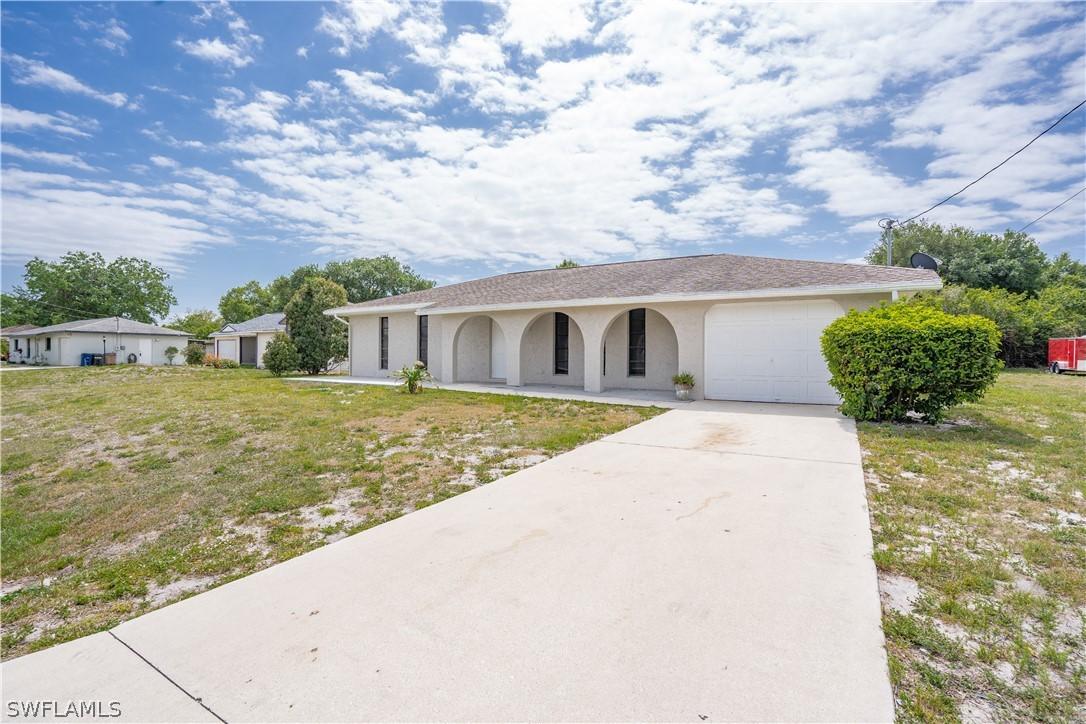 2807 6th St., Lehigh Acres, FL 33976