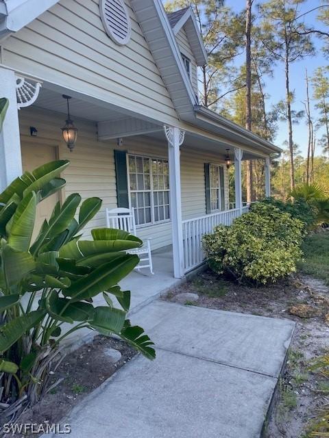 1407 Glenn Ave., Lehigh Acres, FL 33972