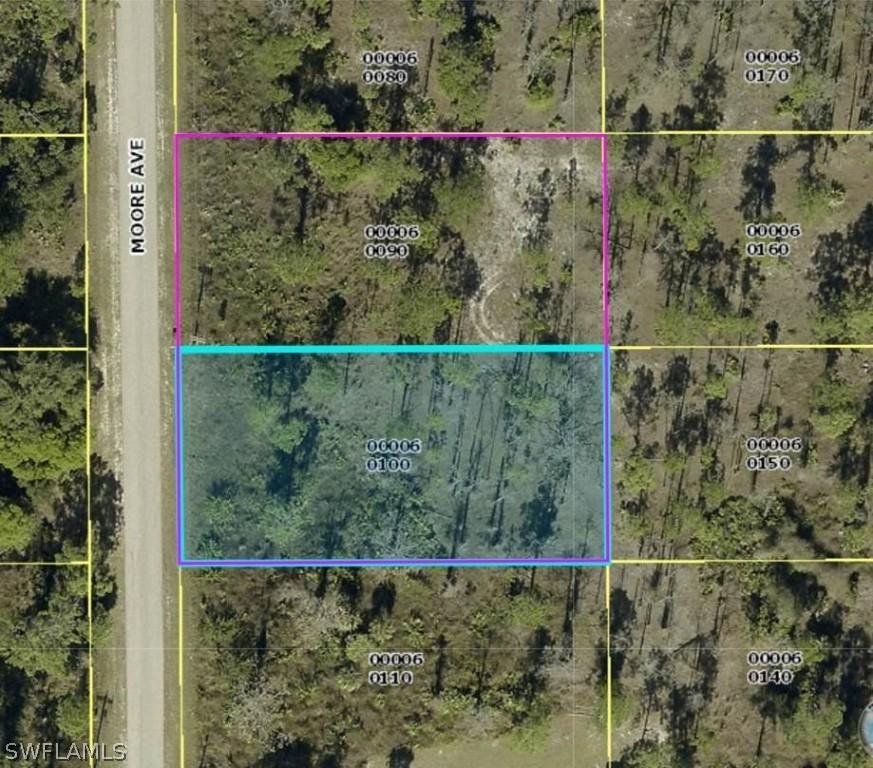 806 Moore Ave., Lehigh Acres, FL 33972