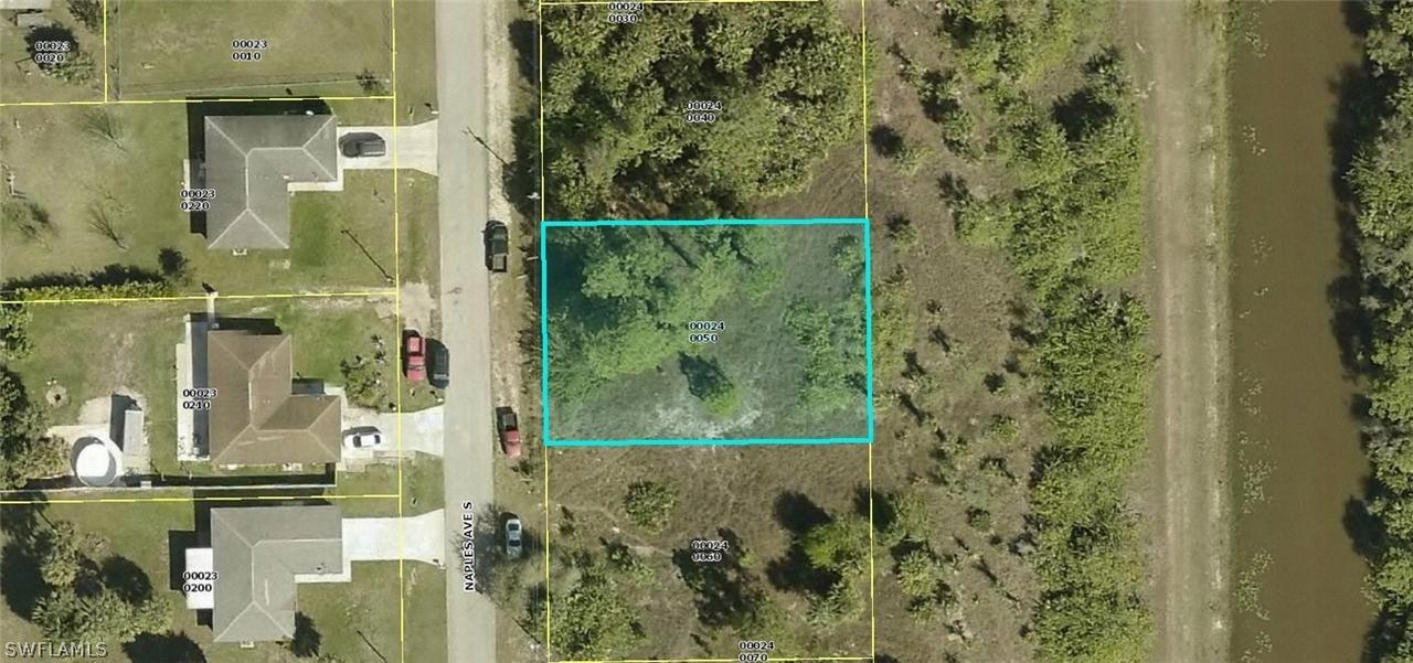 511 Naples Ave., Lehigh Acres, FL 33974