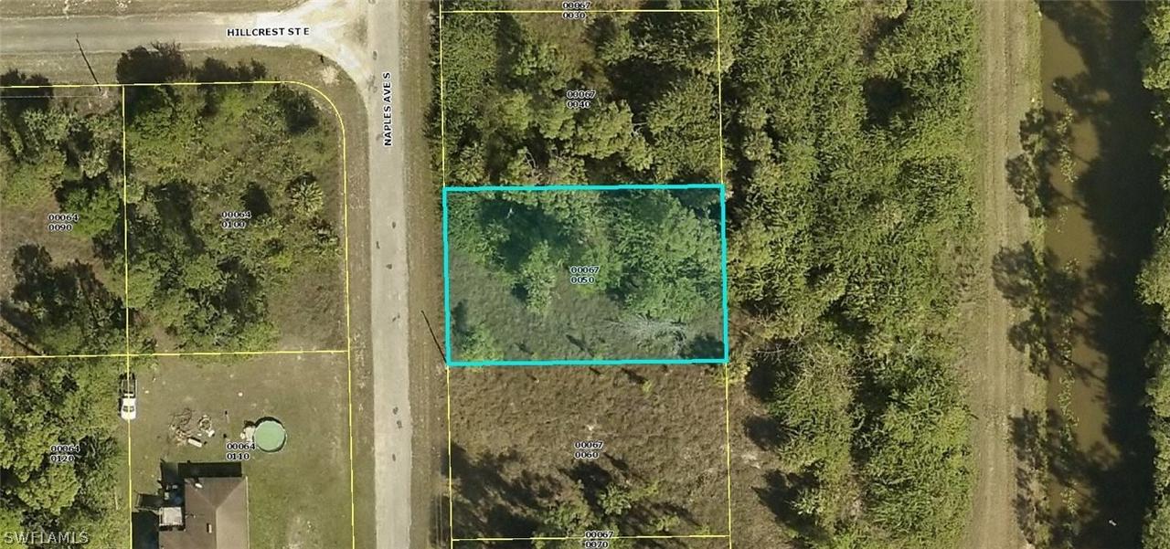 609 Naples Ave., Lehigh Acres, FL 33974