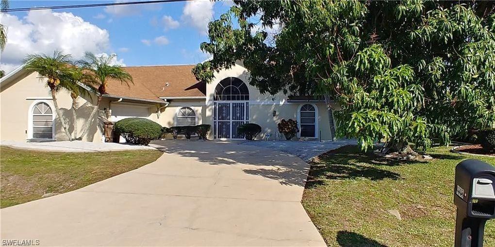 1605 SE 10th Ave., Cape Coral, FL 33990