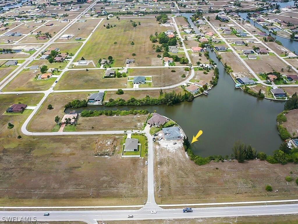 3209 NW 17th Ln., Cape Coral, FL 33993