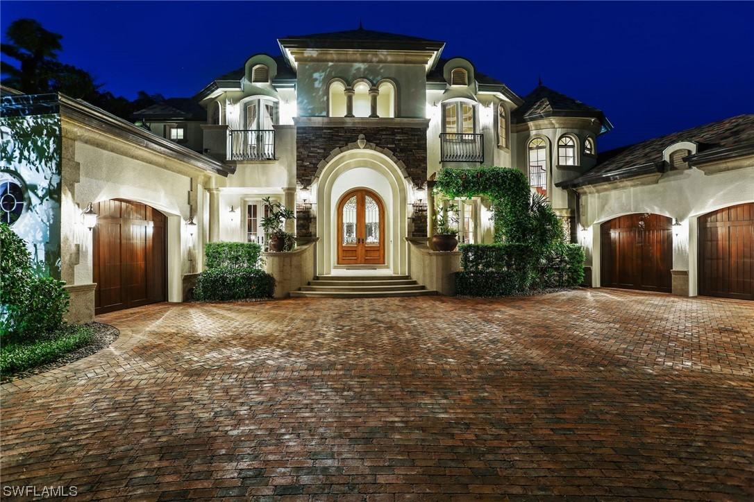 350 Devils Bight, Naples, FL 34103