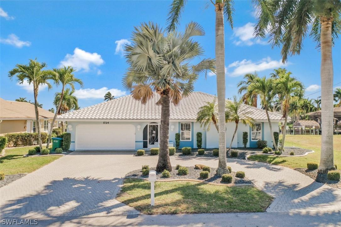 1724 SE 43rd St., Cape Coral, FL 33904