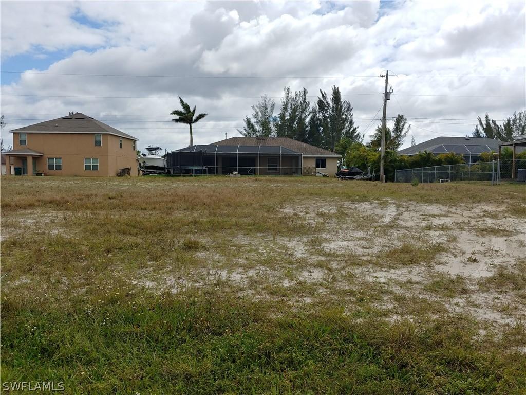 332 SW 21st St., Cape Coral, FL 33991