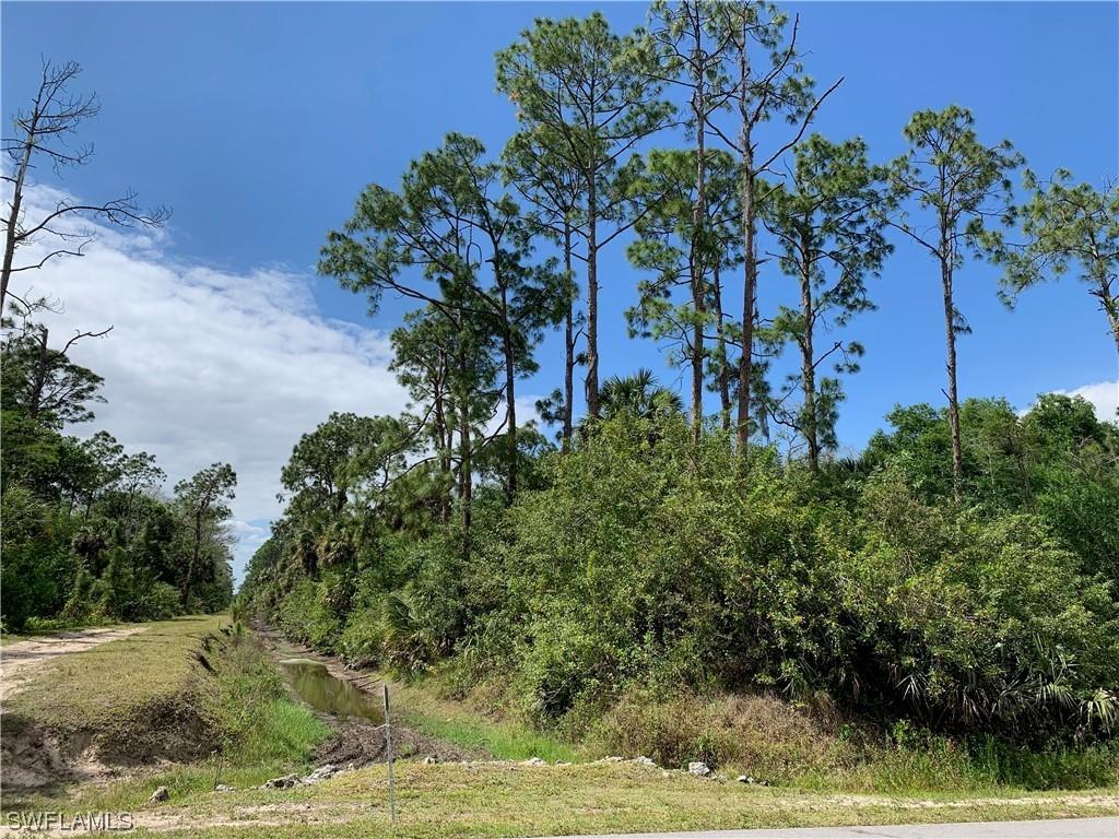 925 Desoto Blvd., Naples, FL 34120