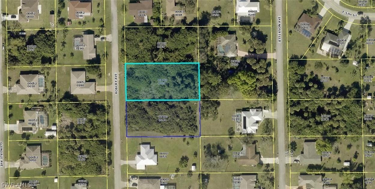 418 Robert Ave., Lehigh Acres, FL 33936