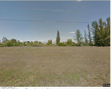 211 NE 8th Ter., Cape Coral, FL 33909