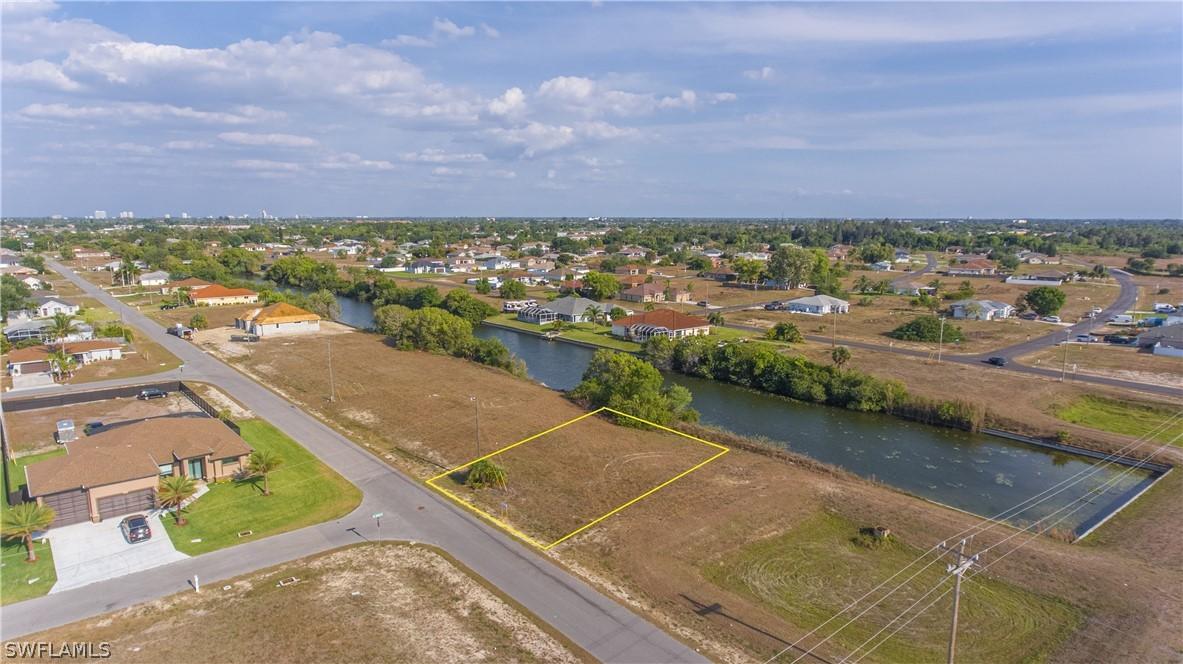 6 NE 6th St., Cape Coral, FL 33909