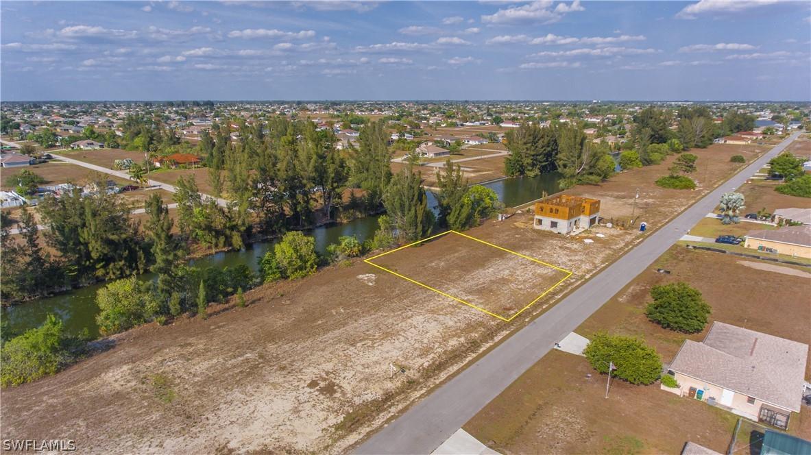 31 NE 8th Ter., Cape Coral, FL 33909