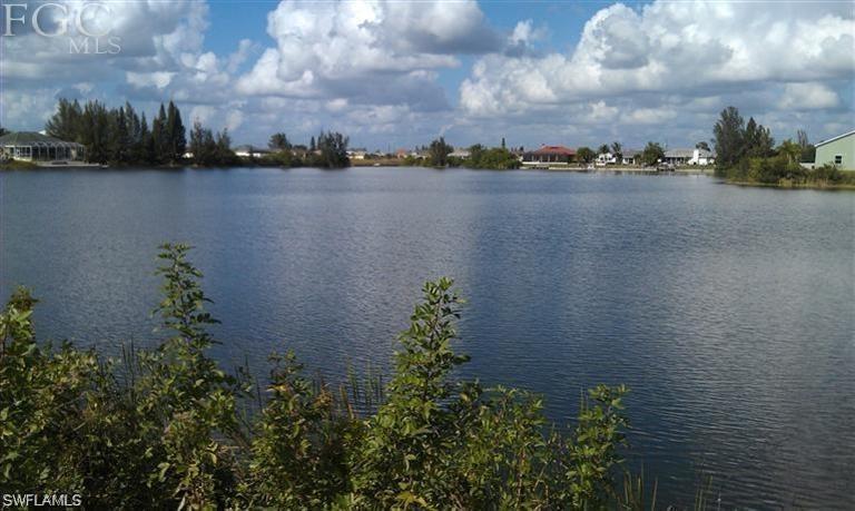335 NE 17th St., Cape Coral, FL 33909
