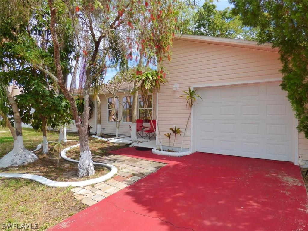 1317 NE 4th Ave., Cape Coral, FL 33909
