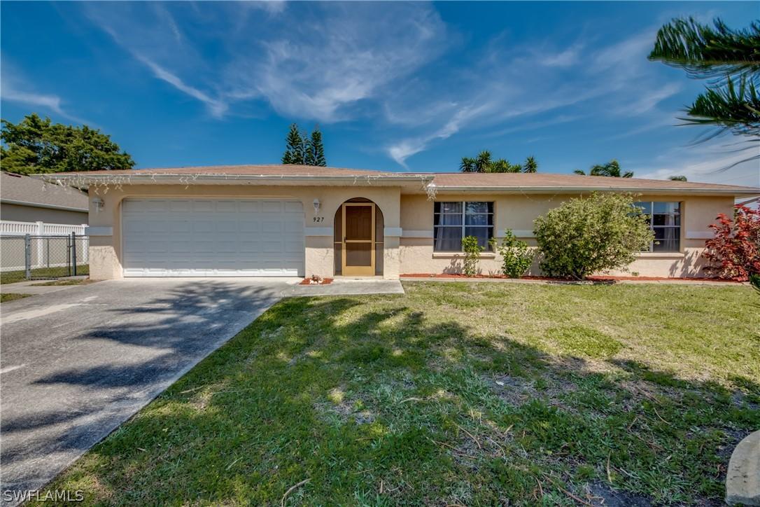 927 SE 18th Ter., Cape Coral, FL 33990