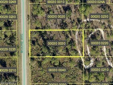 1018 Moore Ave., Lehigh Acres, FL 33972