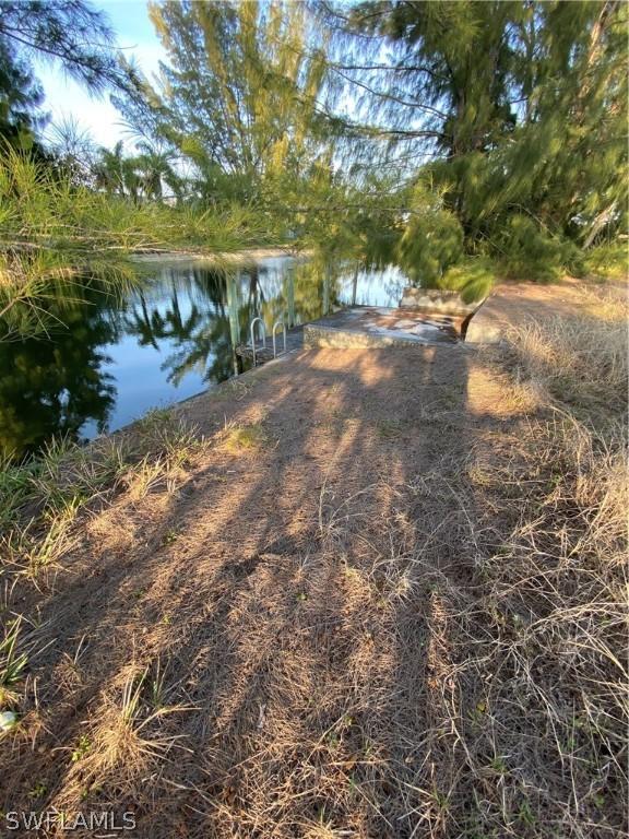 137 SE 23rd Ter., Cape Coral, FL 33990