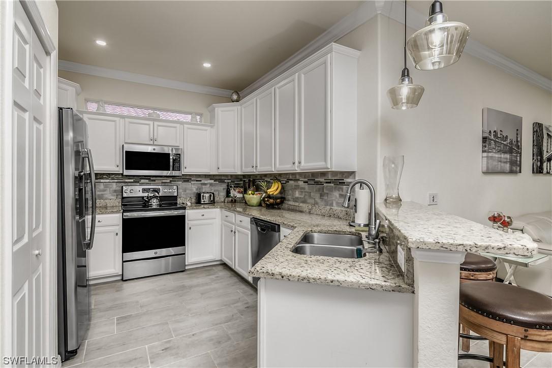 1936 Wellington St., Naples, FL 34120