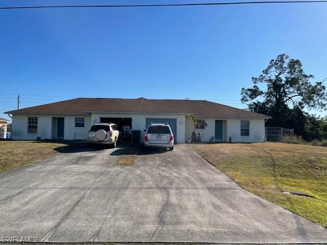 1549 Gilbert Ave., Lehigh Acres, FL 33973