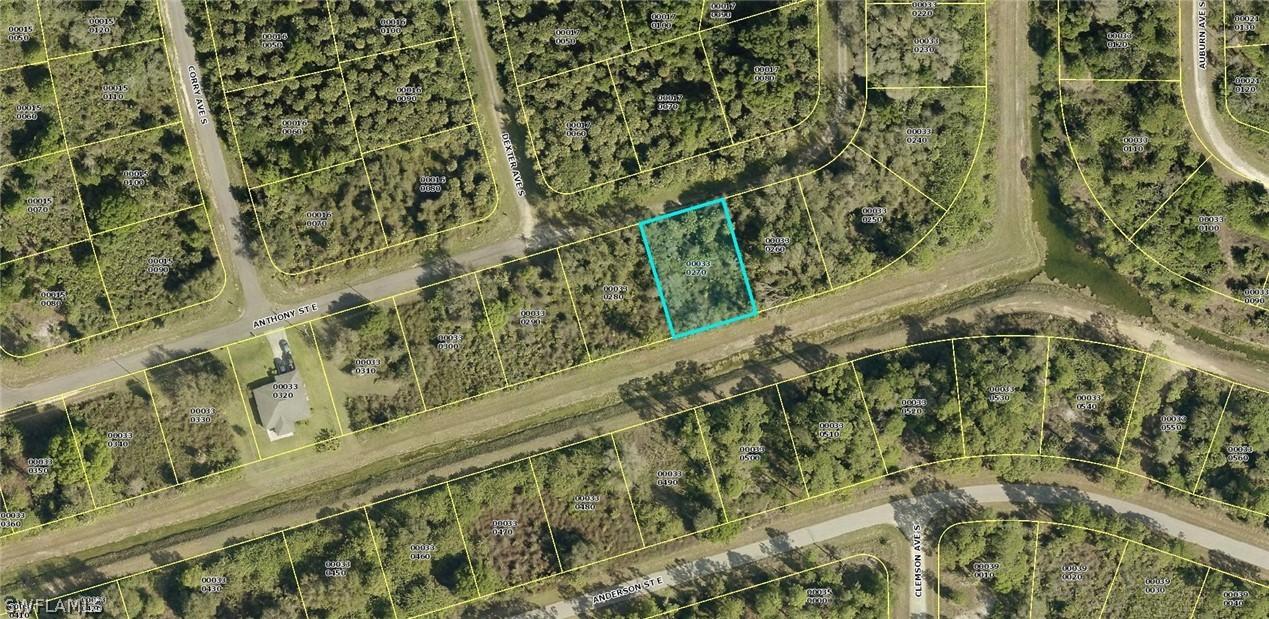 1022 Anthony St., Lehigh Acres, FL 33974