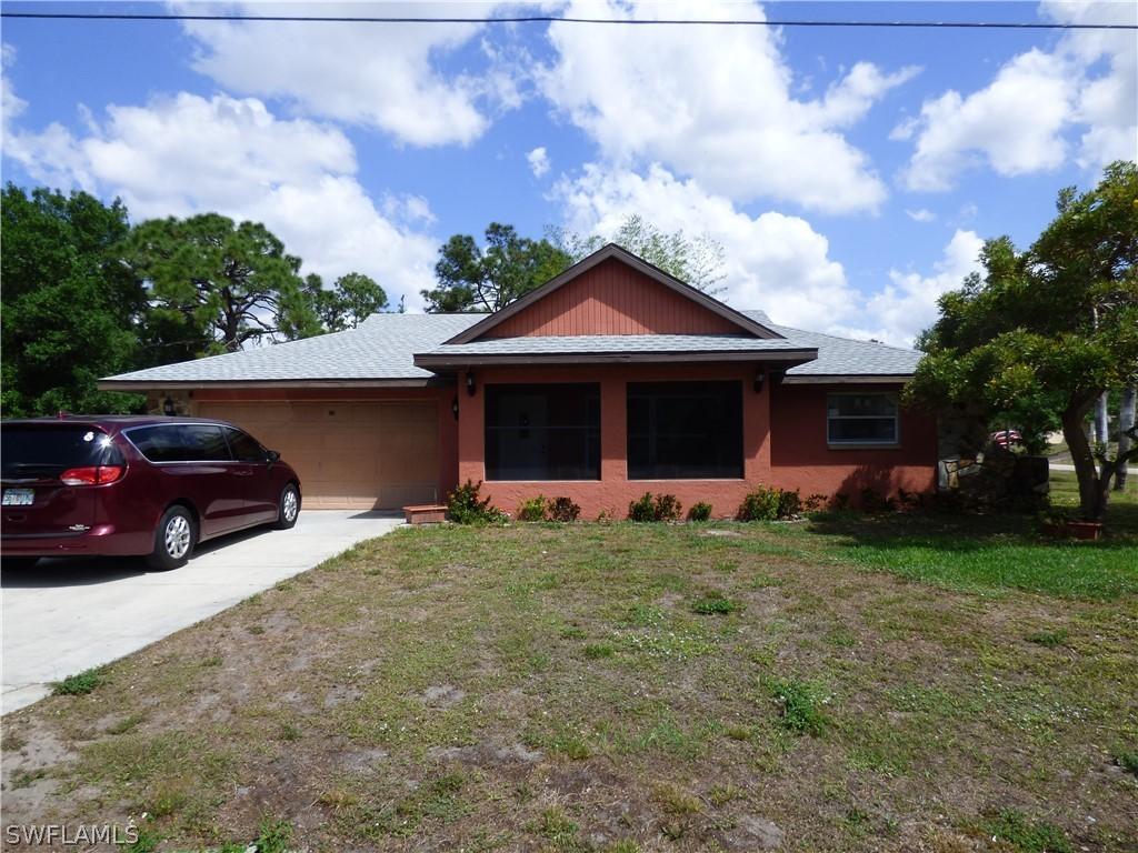 871 Calumet St., Lehigh Acres, FL 33974