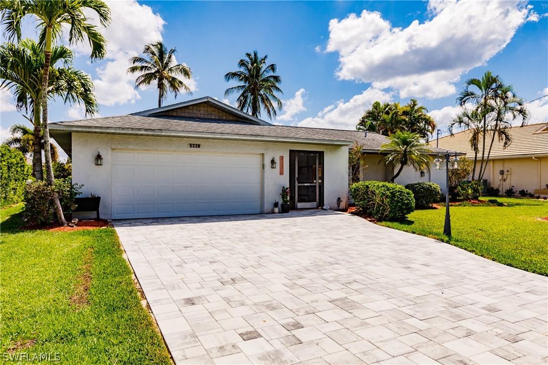 5229 SW 9th Pl., Cape Coral, FL 33914