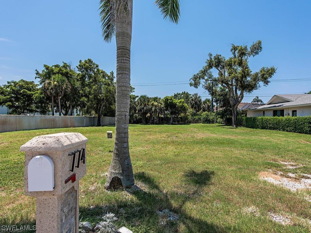 774 S Golf Dr., Naples, FL 34102