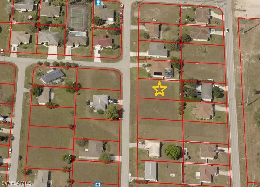 2305 NE 23rd Pl., Cape Coral, FL 33909