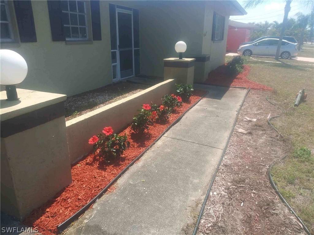 633 NE 15th Ct., Cape Coral, FL 33909
