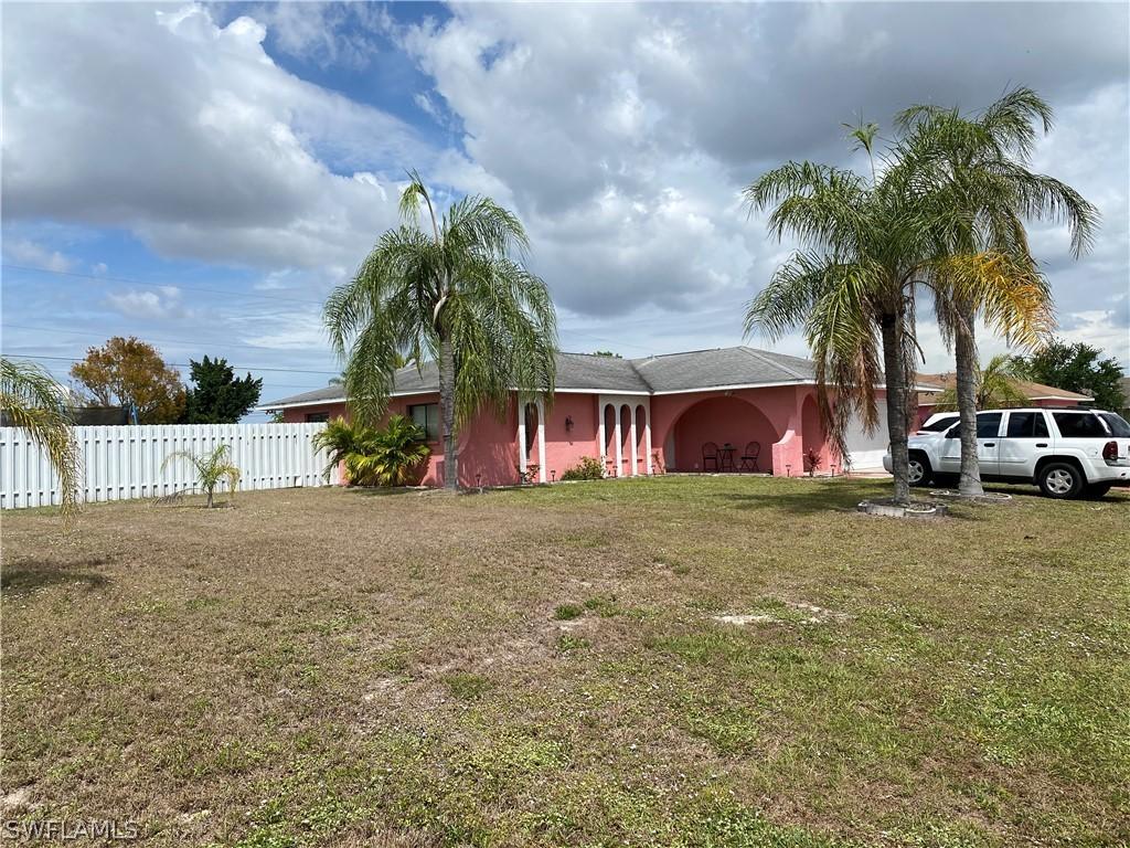 130 NE 23rd Pl., Cape Coral, FL 33909