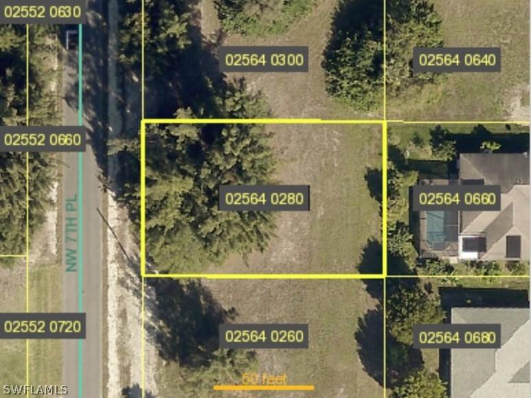 427 NW 7th Pl., Cape Coral, FL 33993