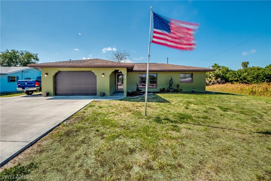 19415 Edgewater Dr., Port Charlotte, FL 33948