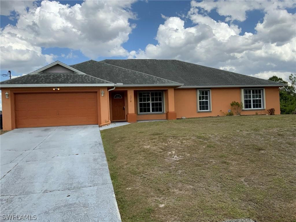 1218 Oak Ave., Lehigh Acres, FL 33972