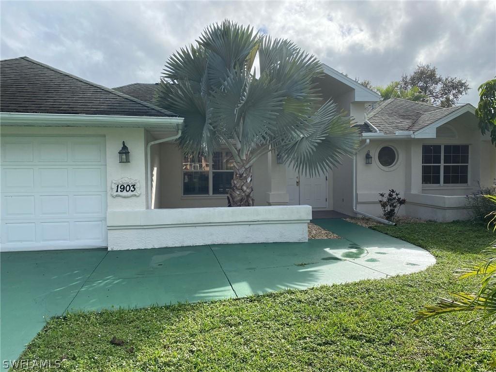1903 Golfside Village Dr., Lehigh Acres, FL 33936