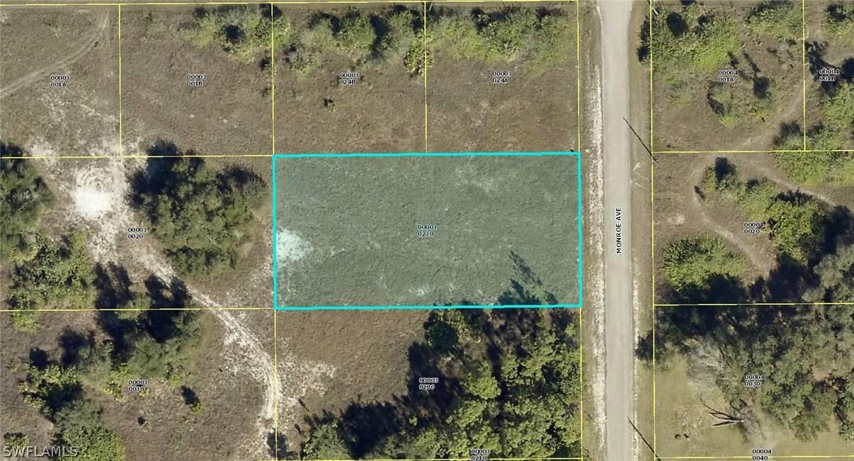 1621 Monroe Ave., Lehigh Acres, FL 33972