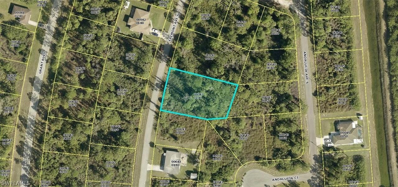 159 Fremont Ave., Lehigh Acres, FL 33974