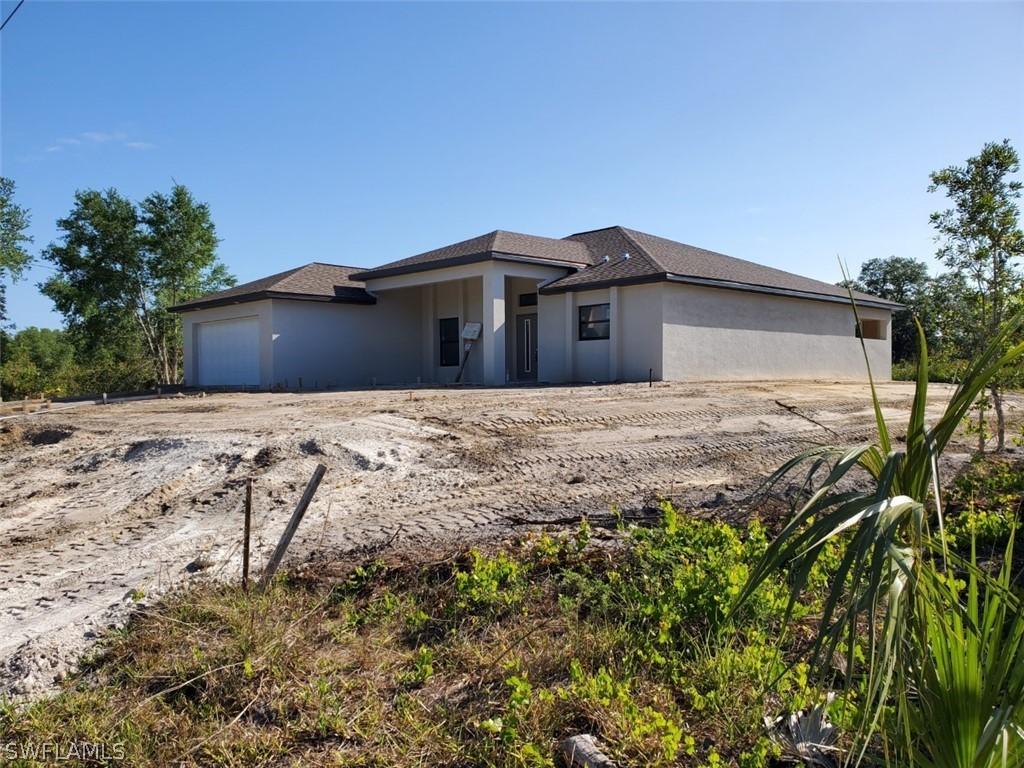 1016 Dayton Ave., Lehigh Acres, FL 33972