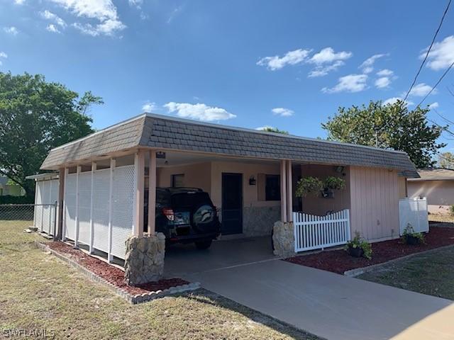 406 NE 15th Pl., Cape Coral, FL 33909