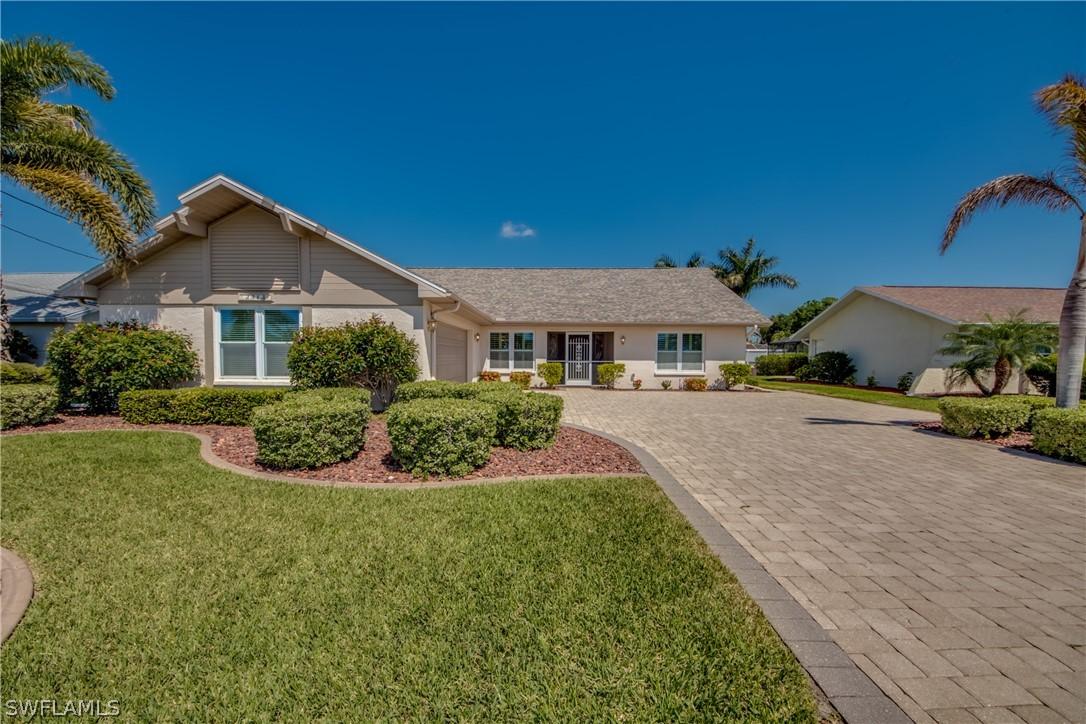 2313 SE 27th Ter., Cape Coral, FL 33904
