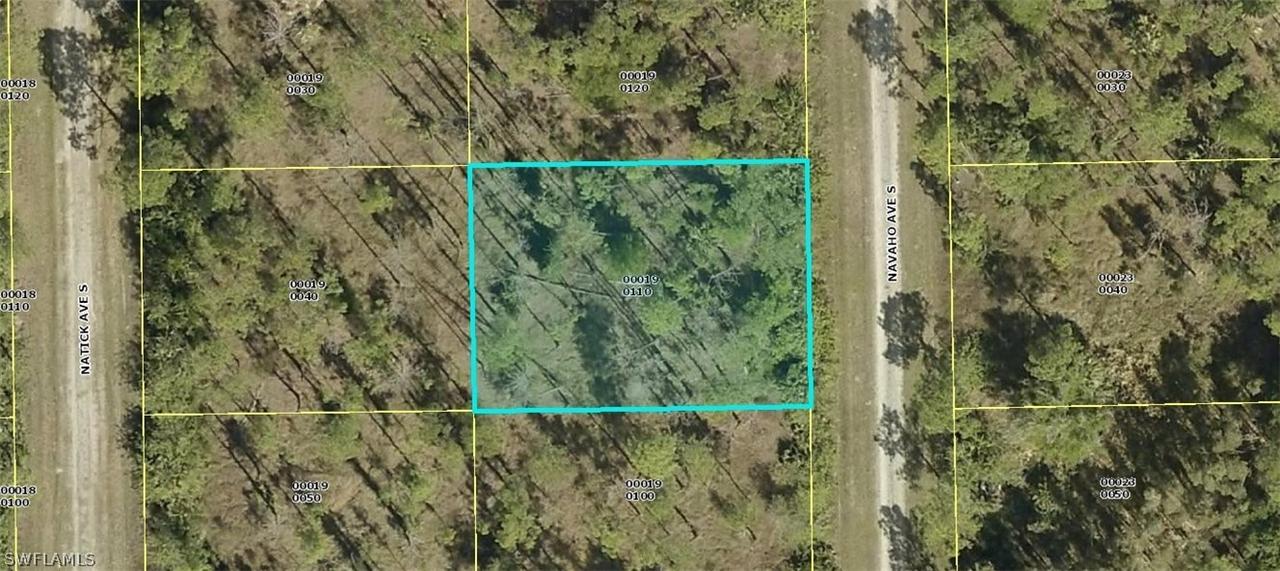 130 Navaho Ave., Lehigh Acres, FL 33974