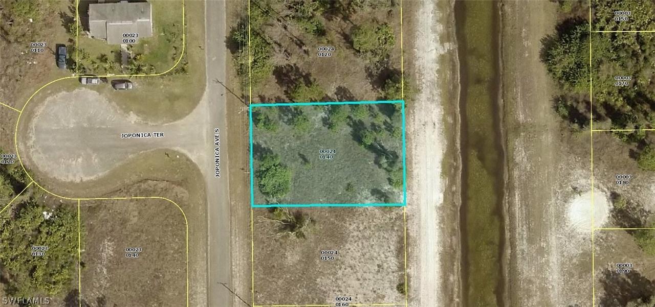 727 Joponica Ave., Lehigh Acres, FL 33974