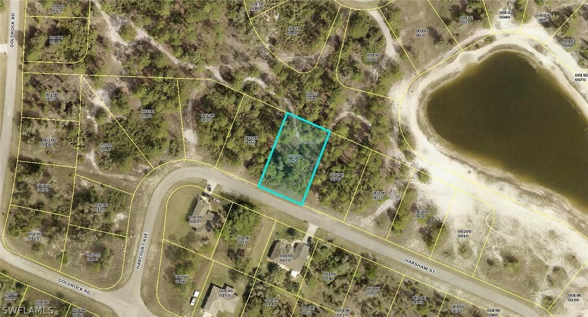 415 Harshaw St., Lehigh Acres, FL 33974