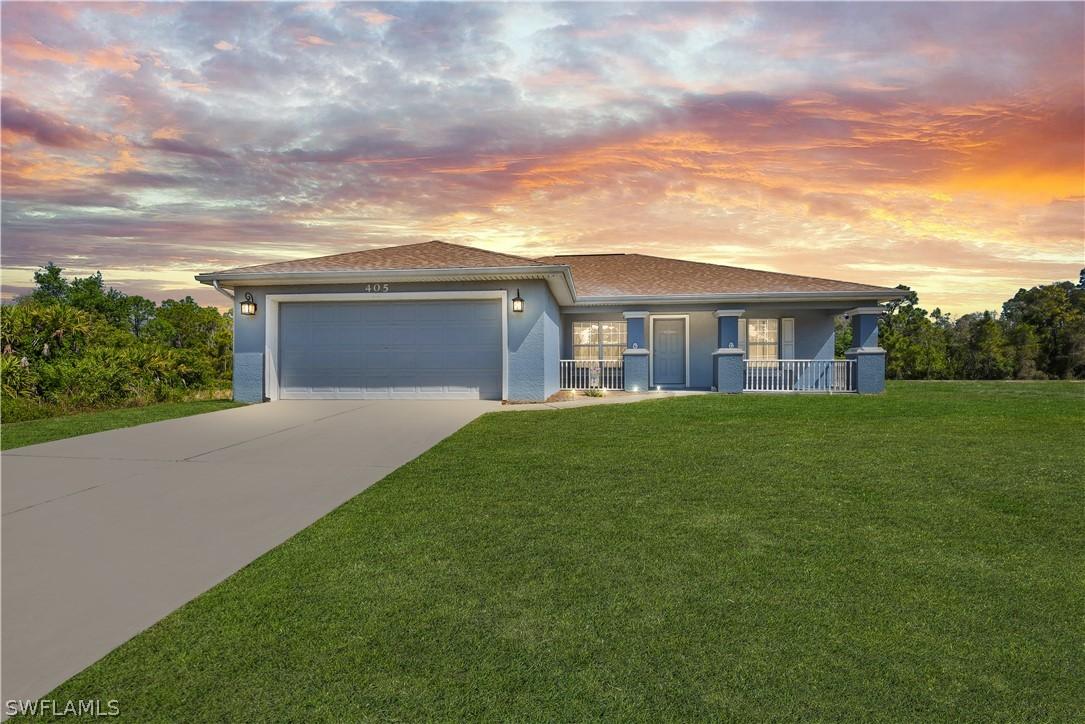 405 Hedgewood St., Lehigh Acres, FL 33974