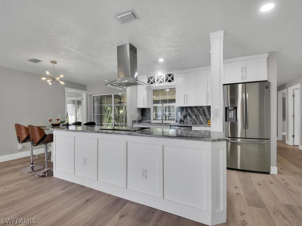 1347 Jambalana Ln., Fort Myers, FL 33901