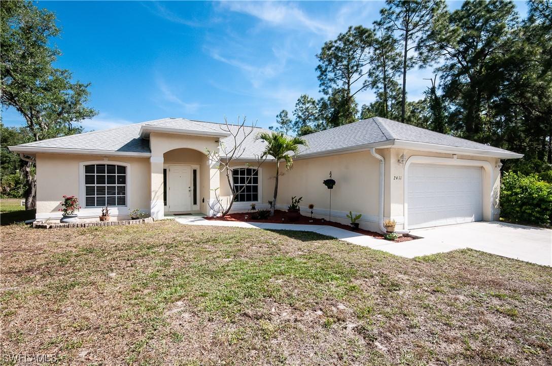 2411 Jetridge St., Alva, FL 33920